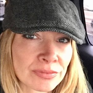 Meet your Posher, Adrian